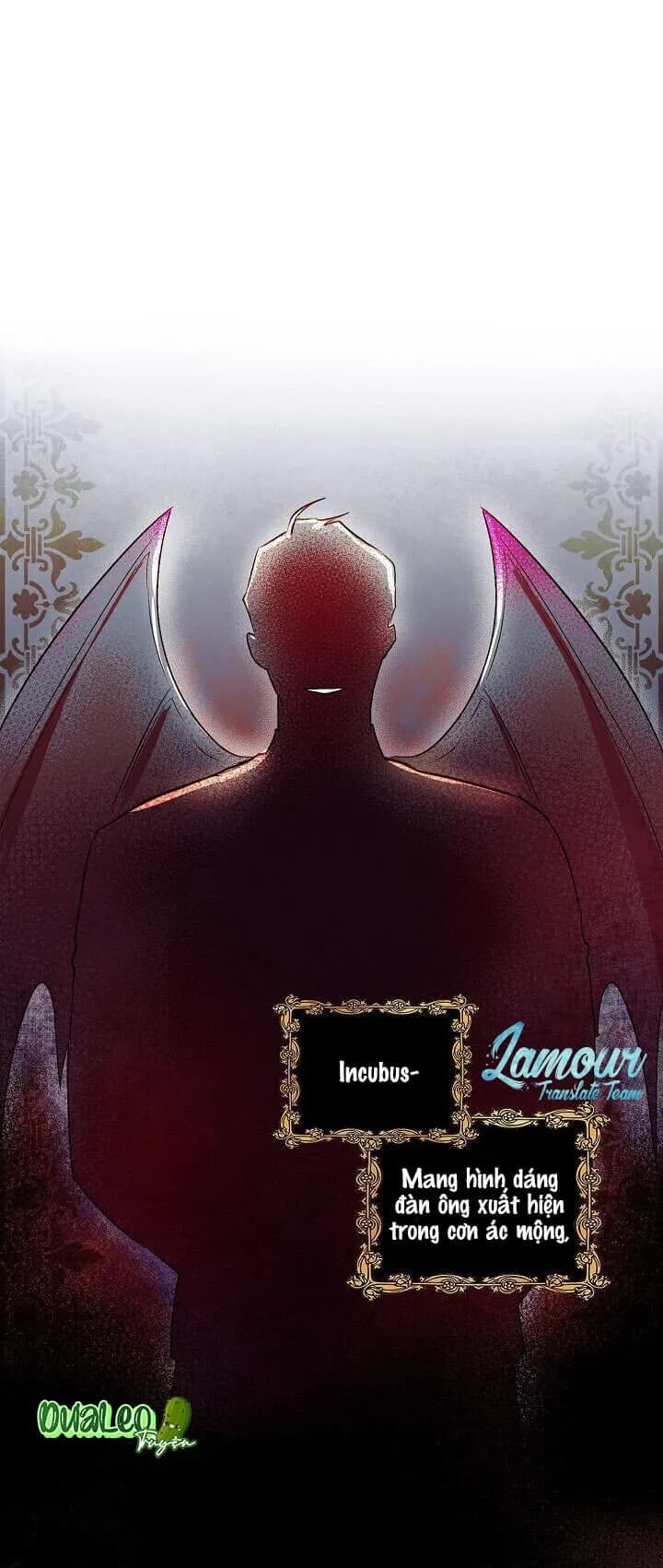 Bên dưới đôi cánh