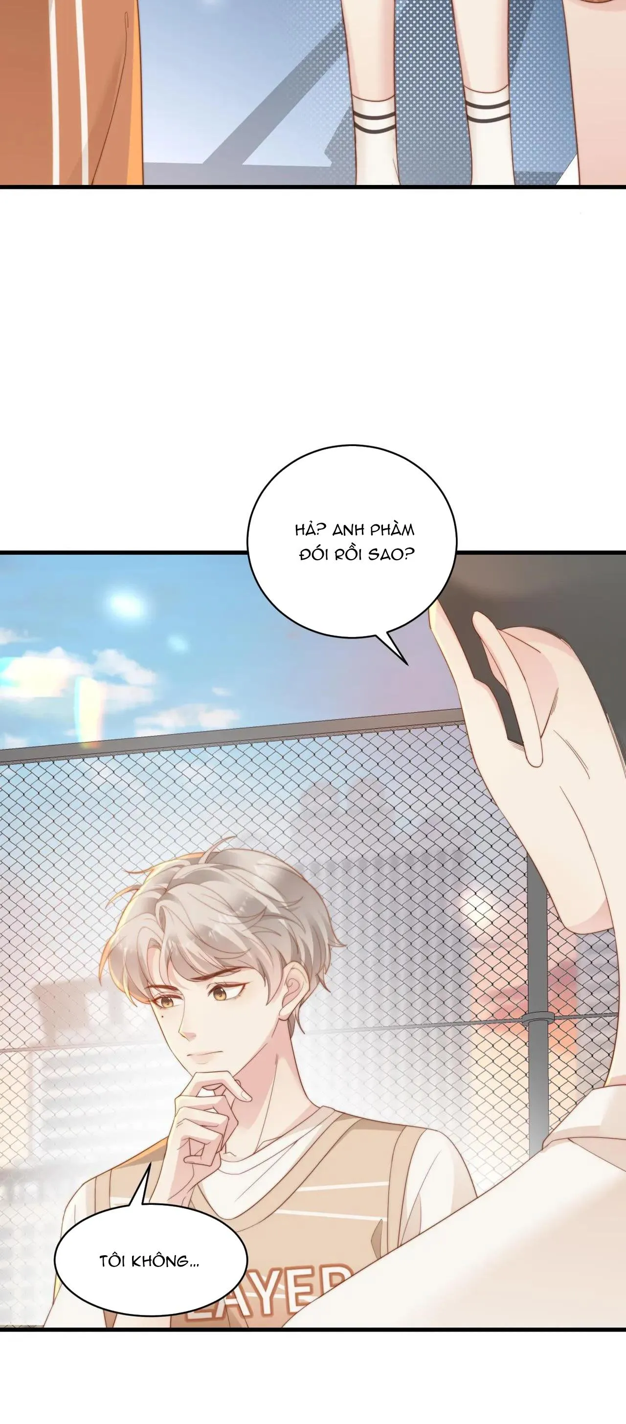 Sau khi giả mất trí nhớ, tình địch nói tôi là bạn trai của hắn Chapter 2 Trang 4