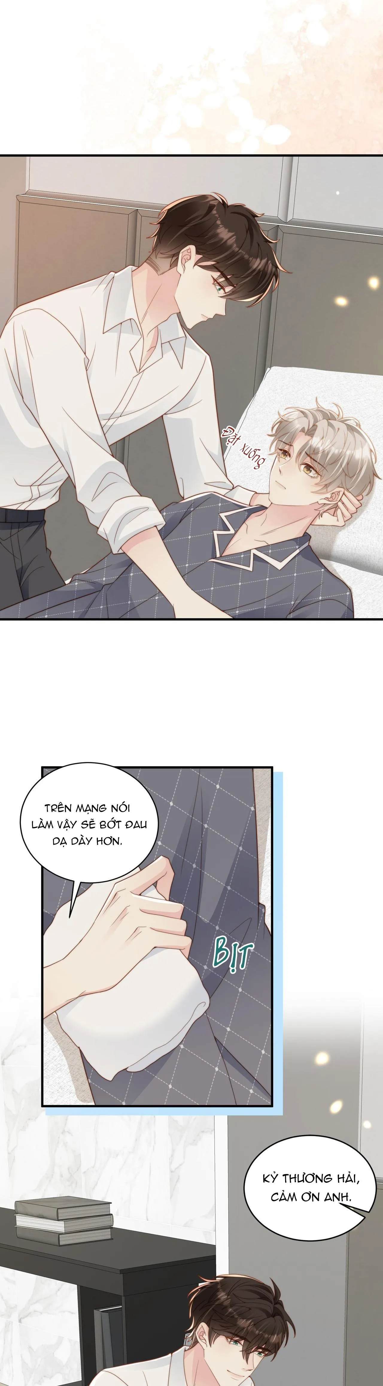 Sau khi giả mất trí nhớ, tình địch nói tôi là bạn trai của hắn Chapter 21 Trang 19