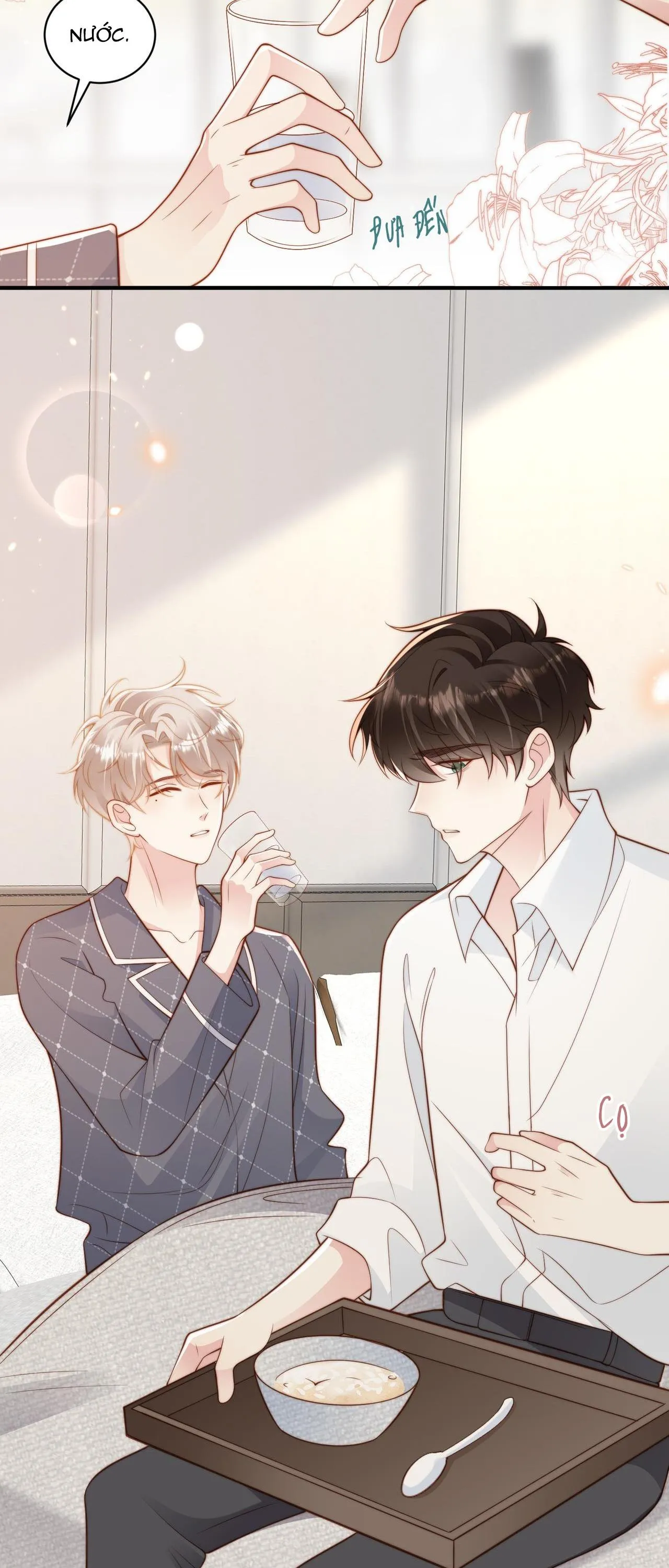 Sau khi giả mất trí nhớ, tình địch nói tôi là bạn trai của hắn Chapter 22 Trang 12