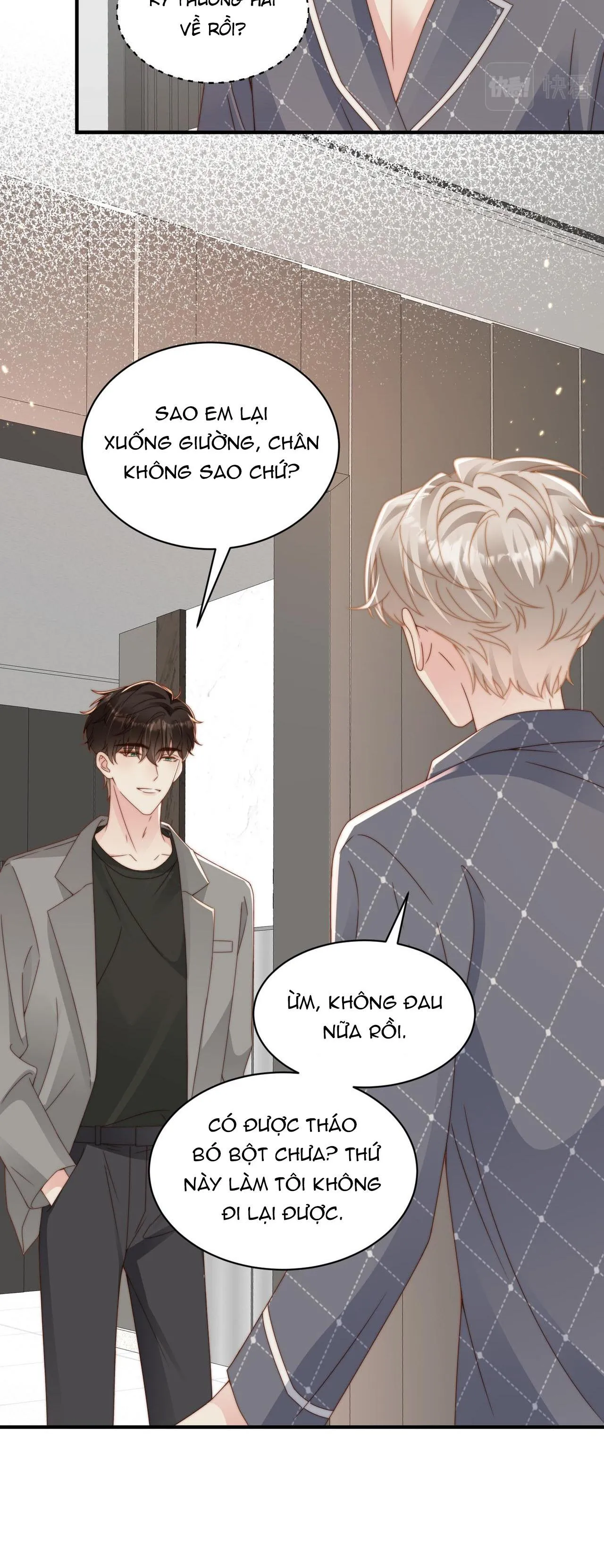 Sau khi giả mất trí nhớ, tình địch nói tôi là bạn trai của hắn Chapter 22 Trang 25