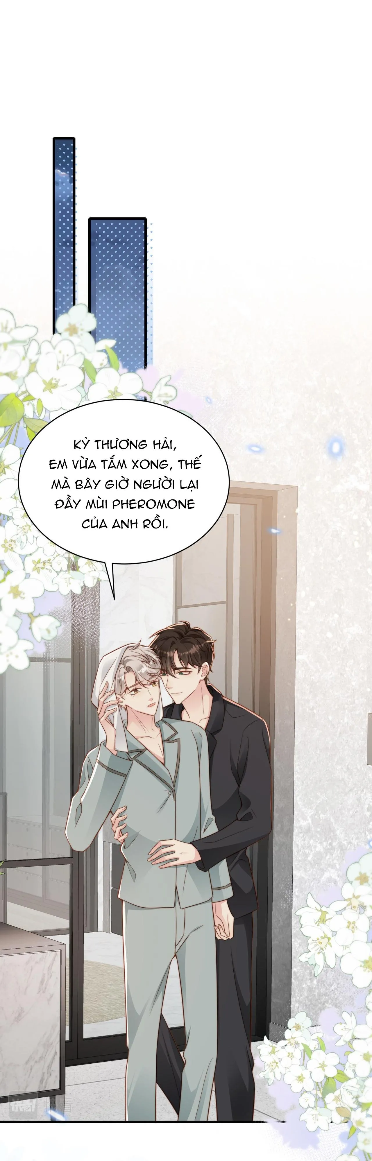 Sau khi giả mất trí nhớ, tình địch nói tôi là bạn trai của hắn Chapter 32 Trang 5